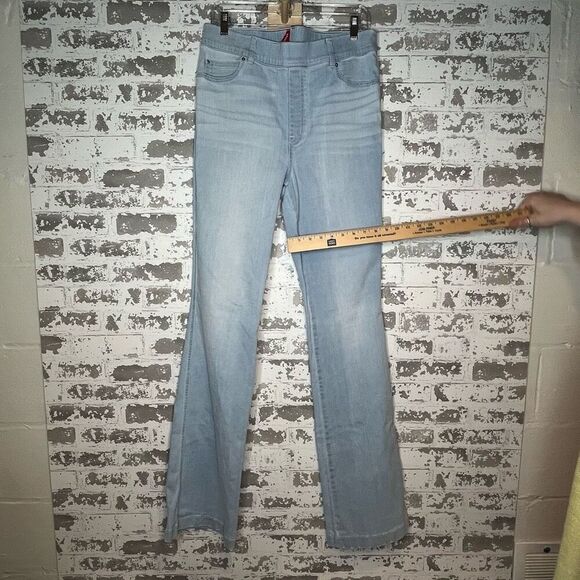 Spanx | women light wash flare denim jeans - Picture 4 of 11